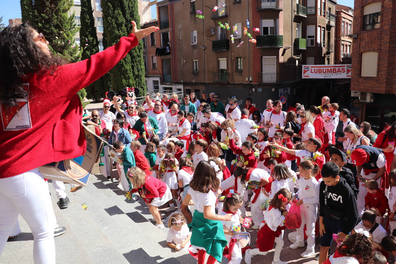 Charangas, degustaciones... Arnedo disfruta del penúltimo día de las fiestas