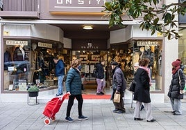 Una calle comercial en Logroño, en una imagen de archivo.