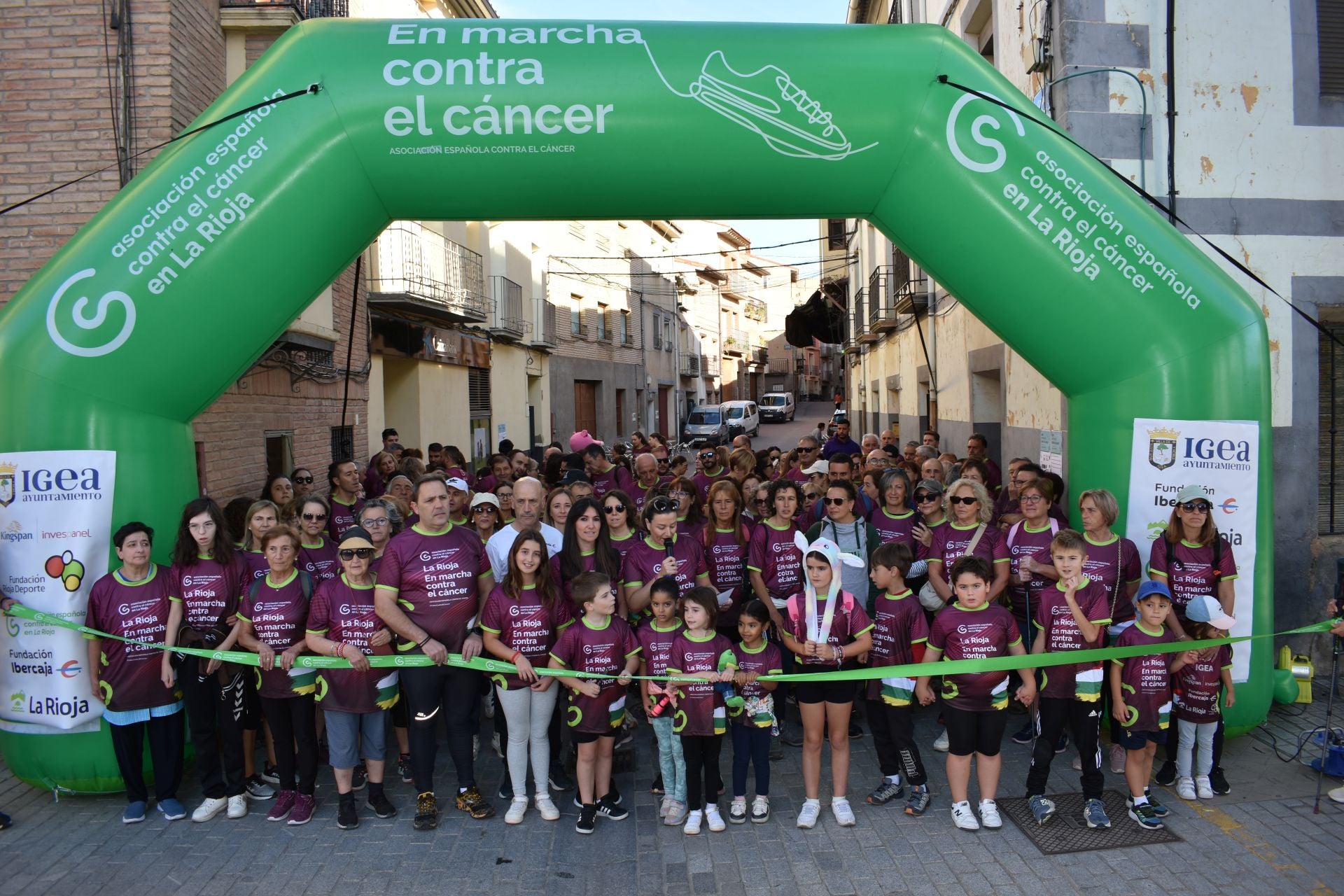 La segunda edición de la marcha contra el cáncer de Igea