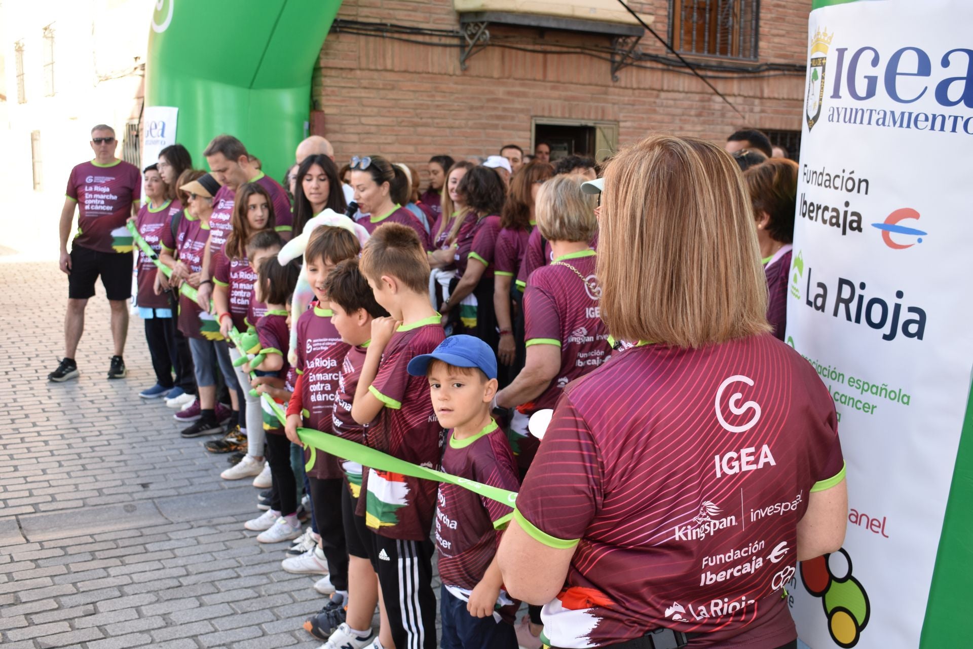 La segunda edición de la marcha contra el cáncer de Igea