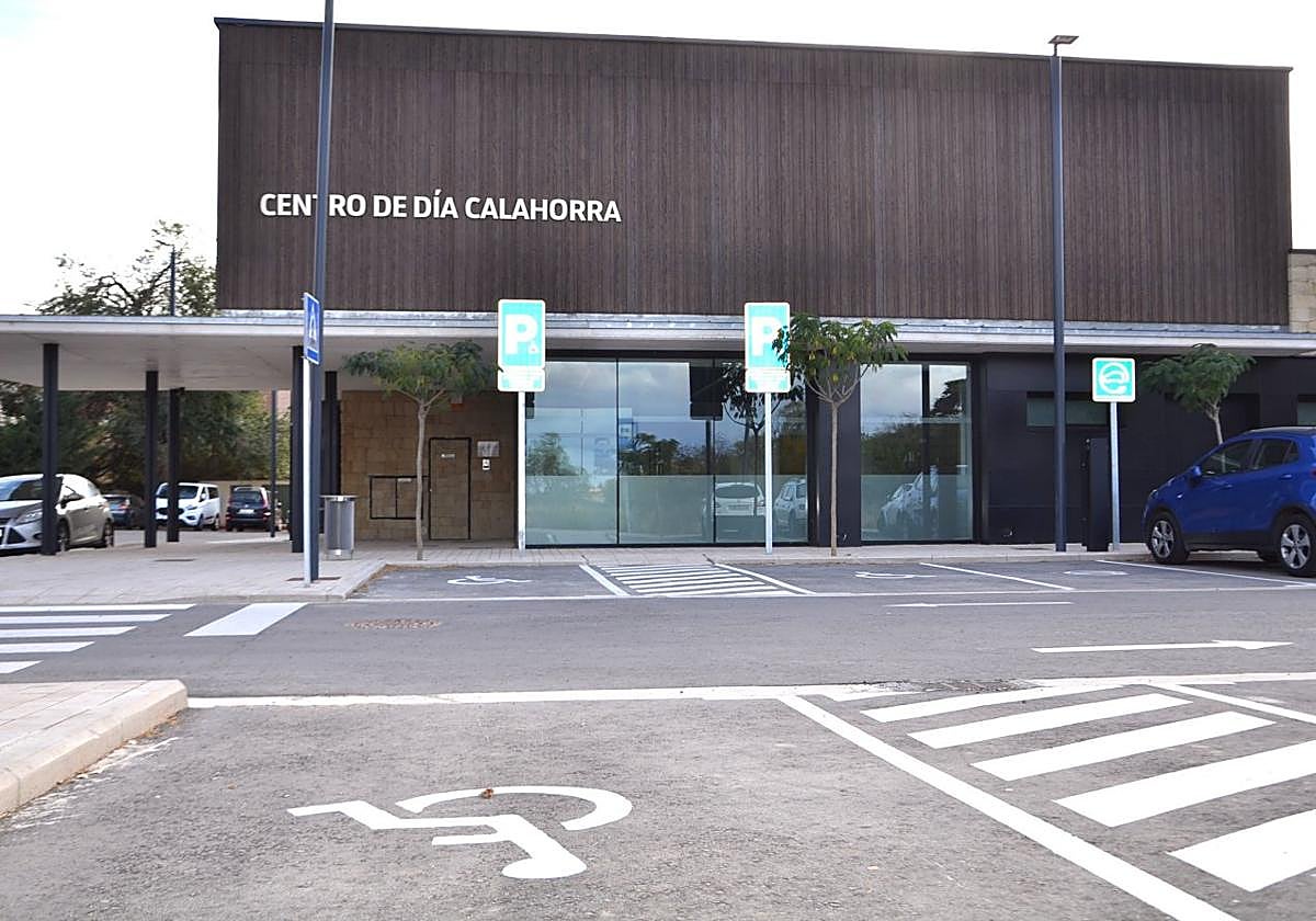 Edificio del nuevo centro de día, junto a la residencia Los Manitos.