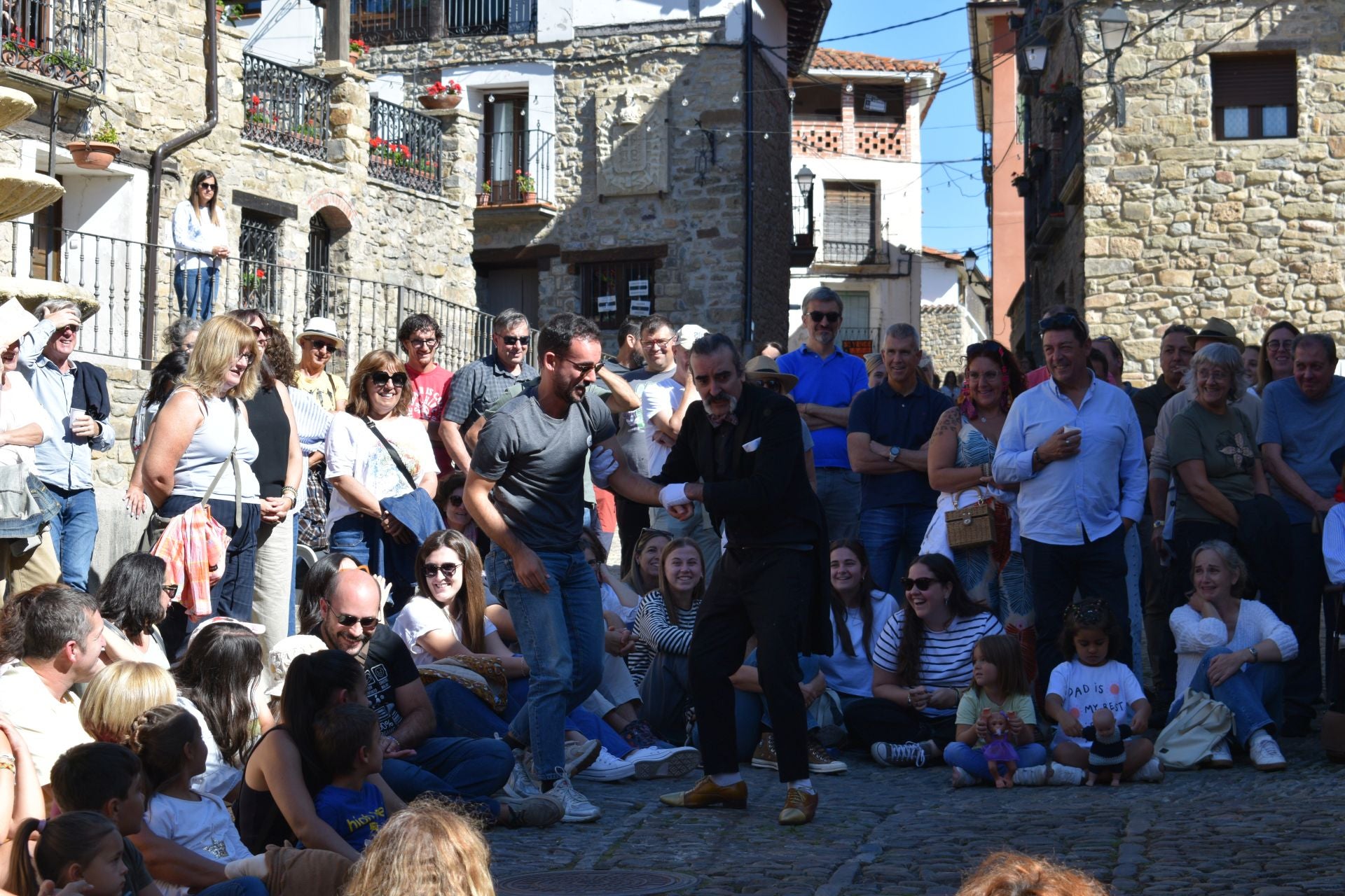 Microteatro por las &#039;Calles Empedradas&#039; de San Román de Cameros
