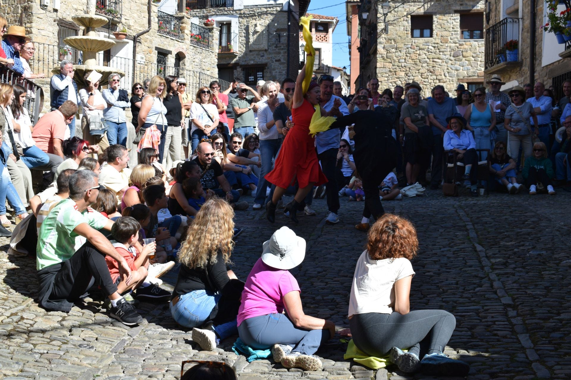 Microteatro por las &#039;Calles Empedradas&#039; de San Román de Cameros