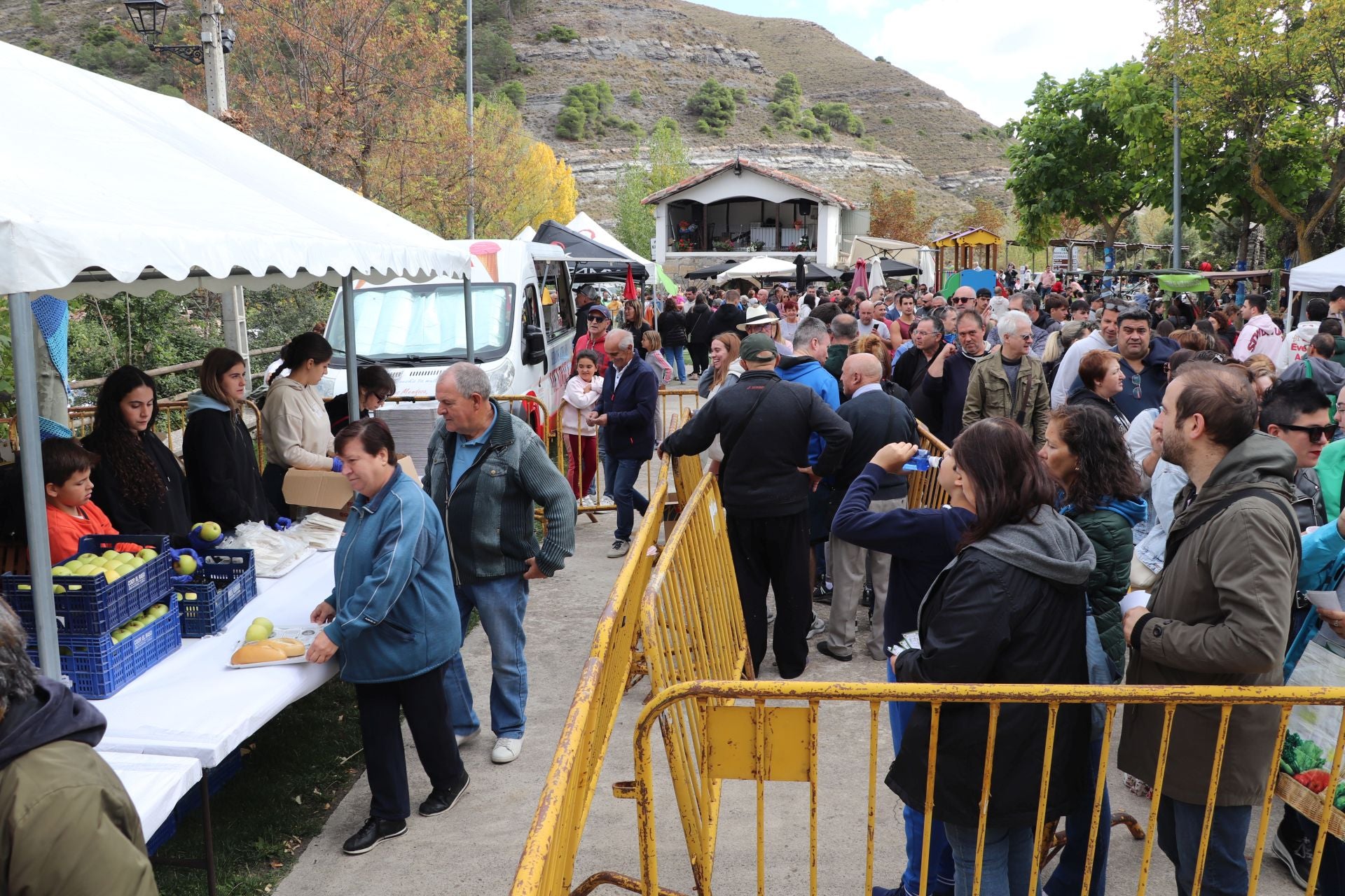 Las imágenes de la XXII Jornada de la Ternera Asada de Enciso