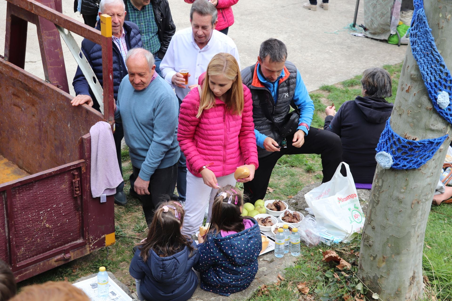Las imágenes de la XXII Jornada de la Ternera Asada de Enciso