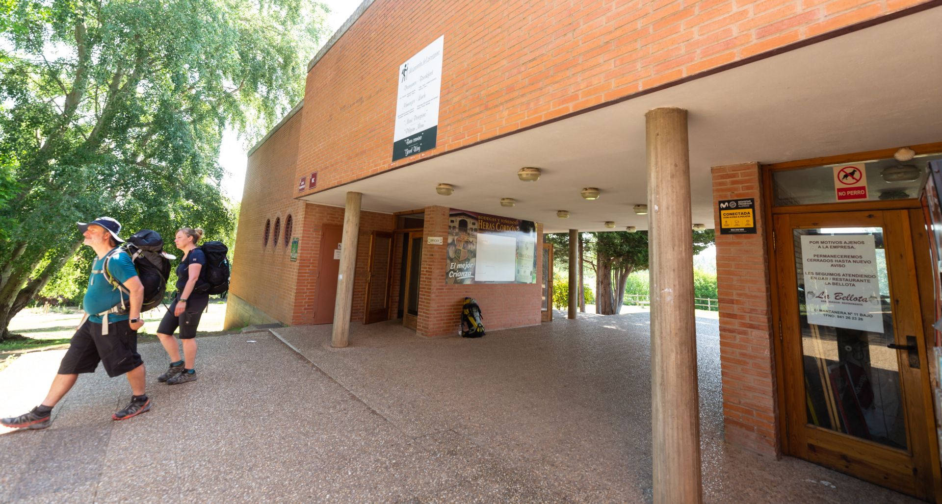 El bar de La Grajera acumula ya cuatro veranos cerrado, concretamente desde el 2022, a la espera de una reforma que se retrasa.