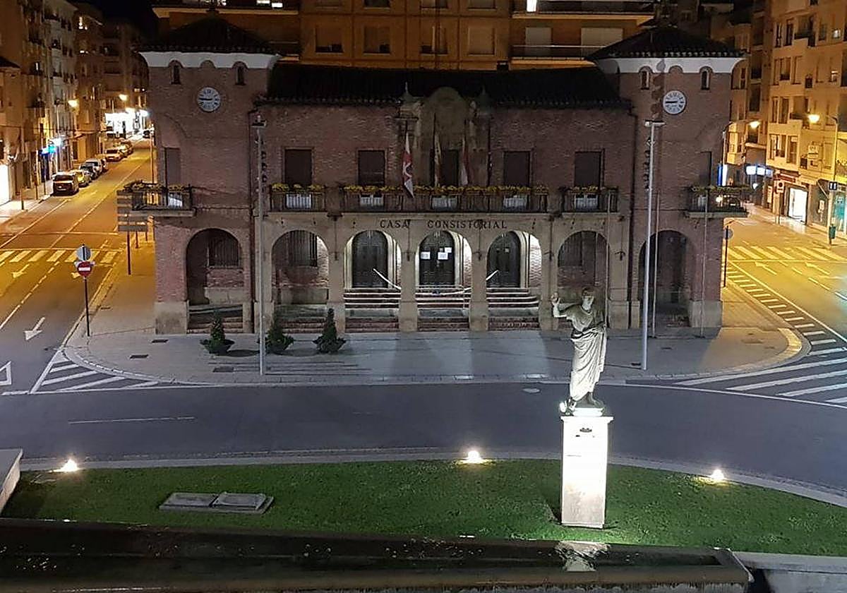 El Ayuntamiento de Calahorra concede un mes de prórroga para terminar el nuevo campo de fútbol