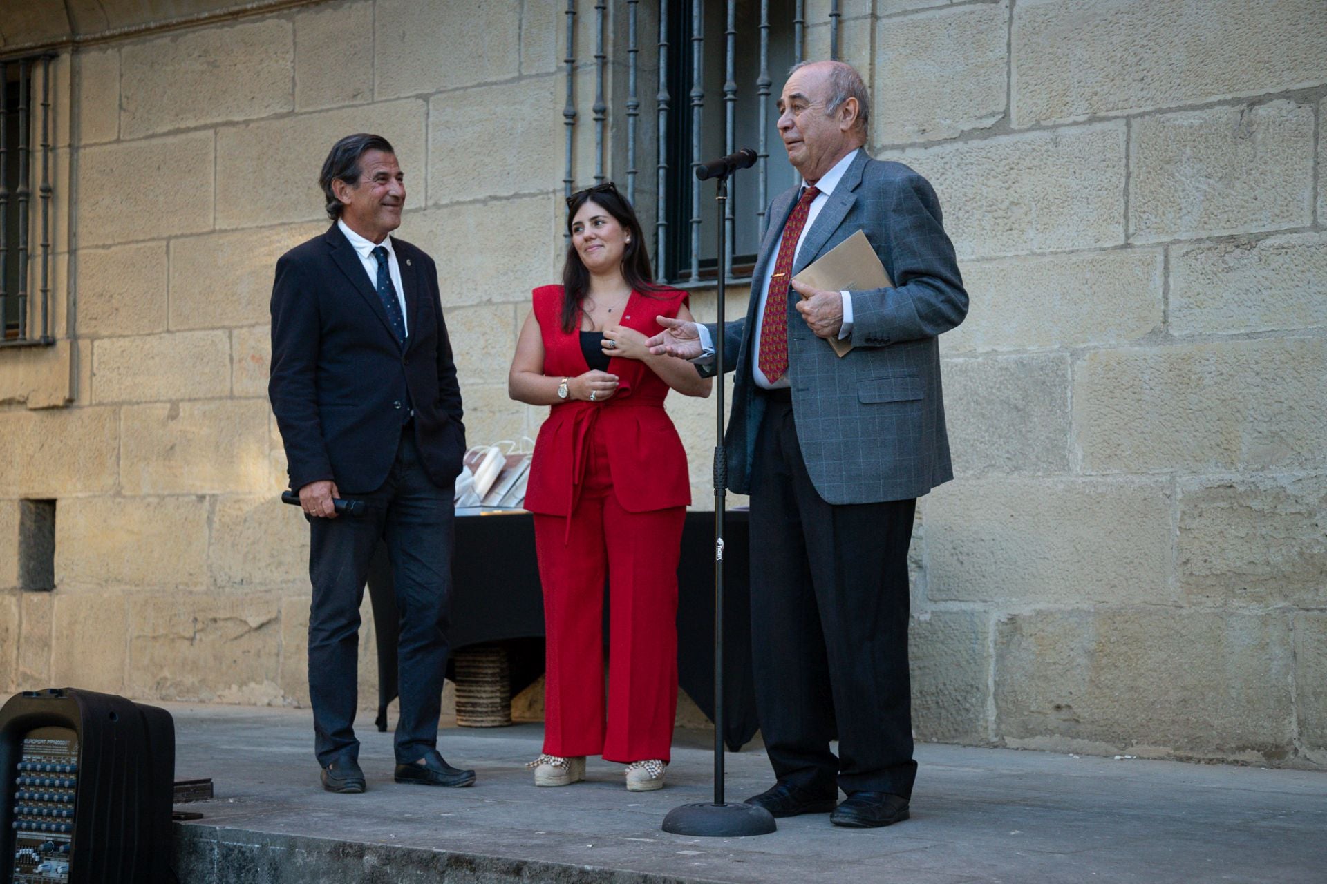 Las imágenes del homenaje a los arquitectos