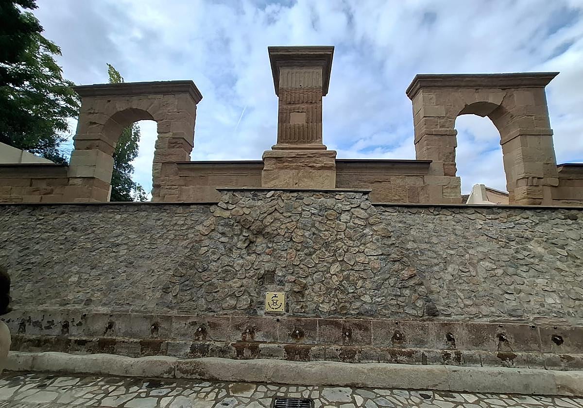 Fuente de los Trece Caños.