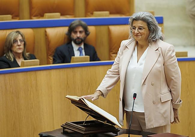 Toma de posesión de Concepción Arruga como nuevo miembro del Consejo Consultivo de La Rioja.