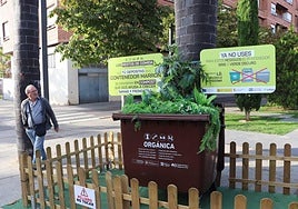 La instalación muestra la transformación de lo orgánico en compost.
