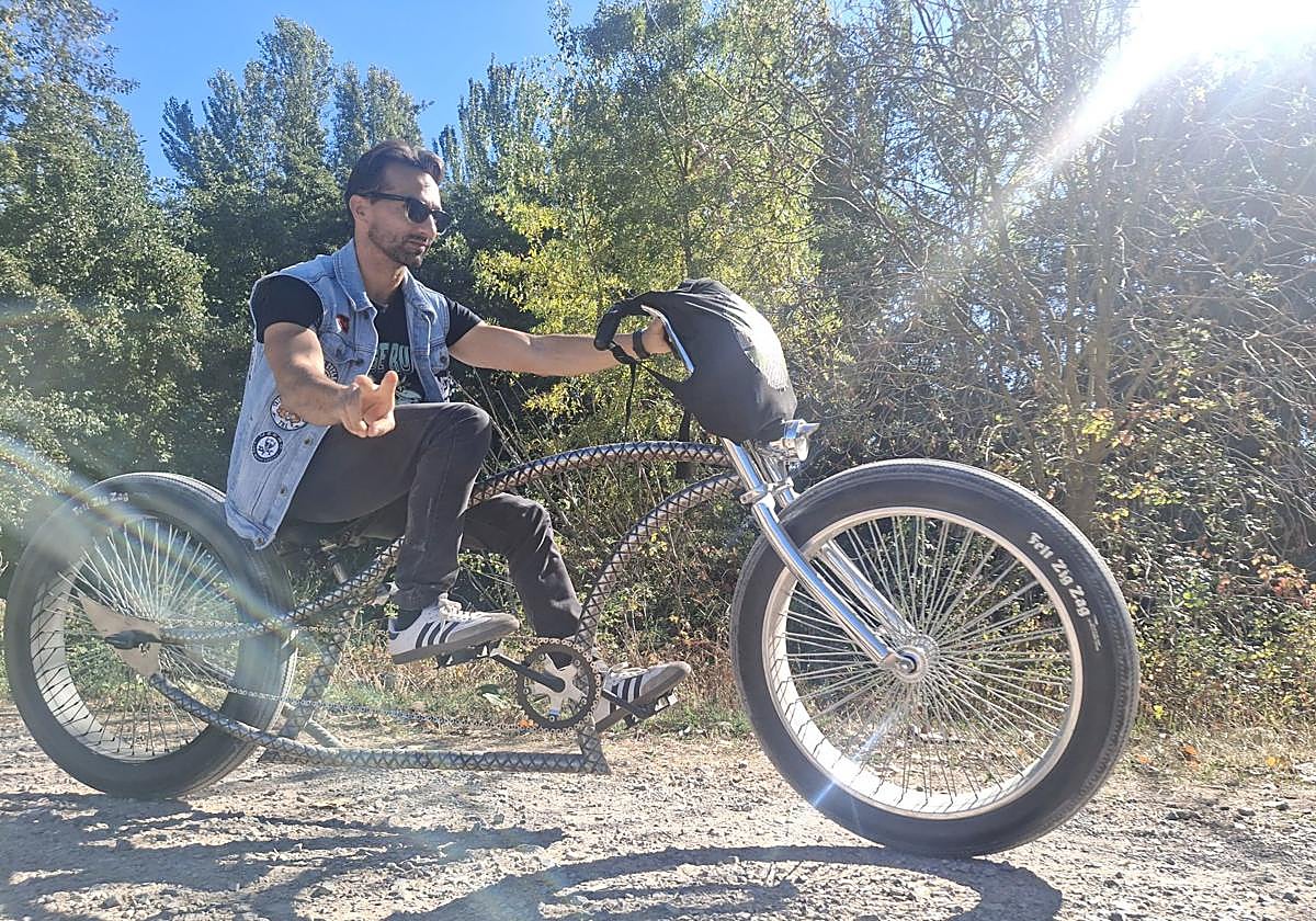 De paseo por Logroño con las bicicletas customizadas