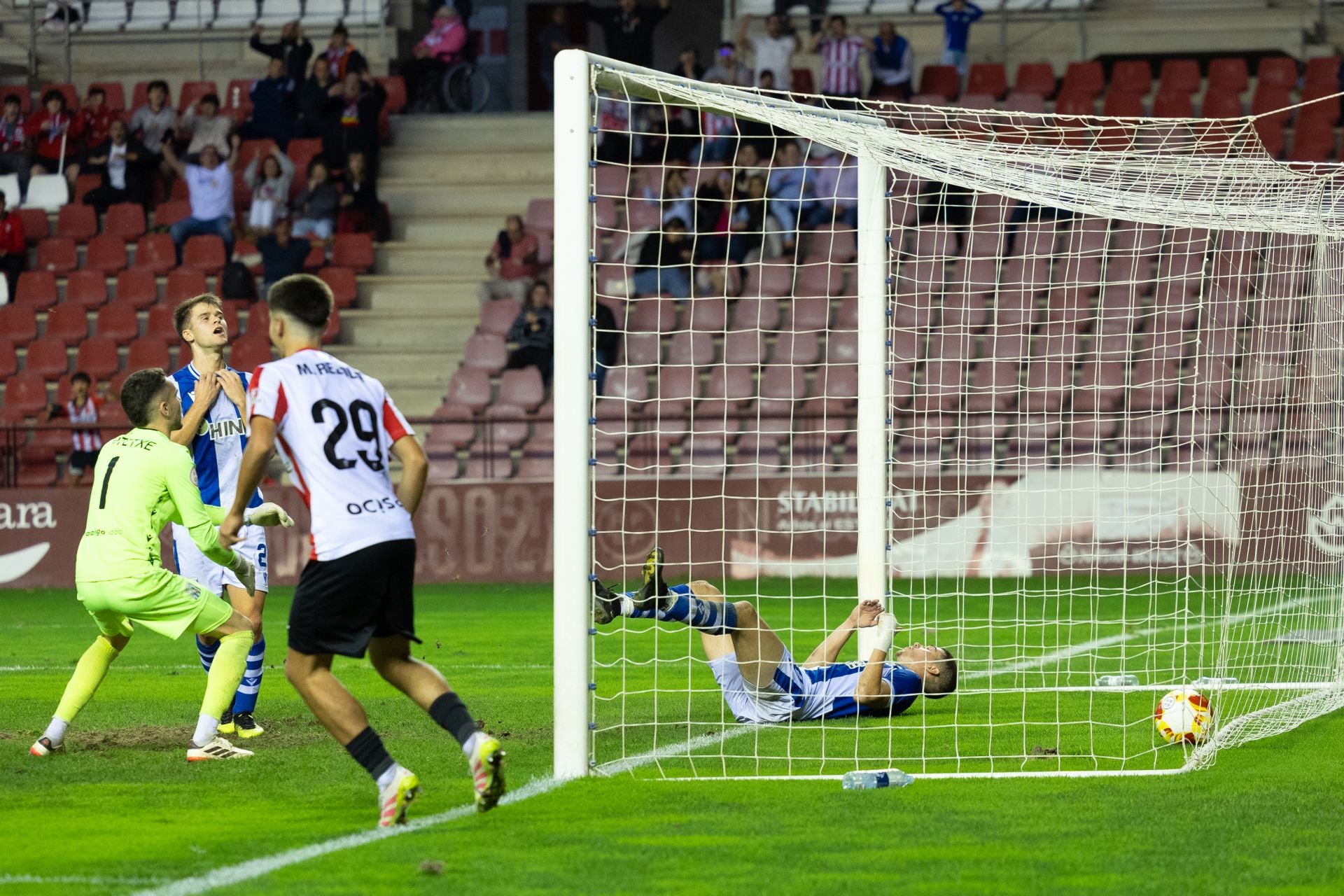 La UD Logroñés gana al Beasain en Las Gaunas