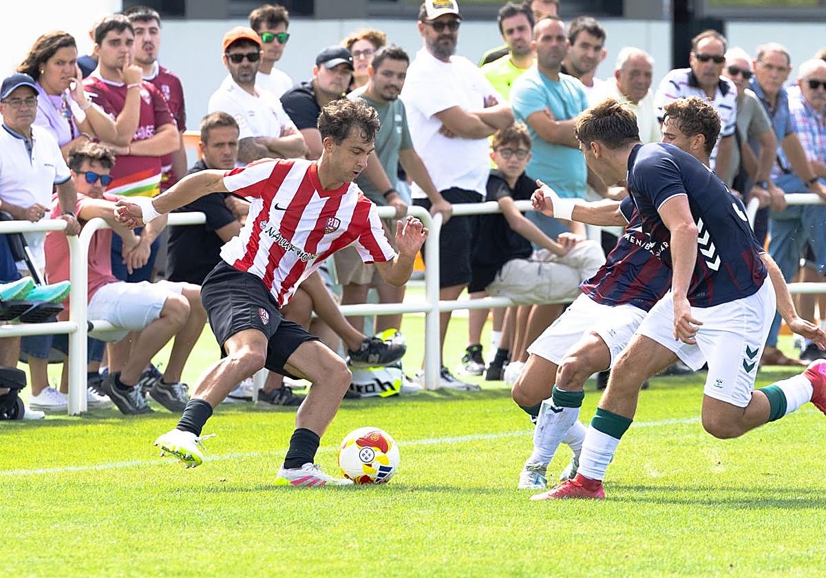 Otadui, delantero de la UD Logroñés