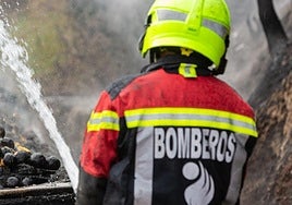 Bombero del CEIS Rioja, en una imagen de archivo.