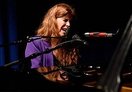 La cantante Elena Aranoa en un recital.