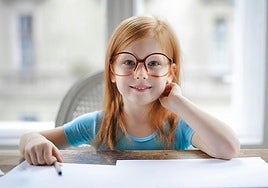 El grupo universitario 'Vaya Profes' organiza el II Concurso de dibujo 'Y a ti, ¿quién te enseñó?'