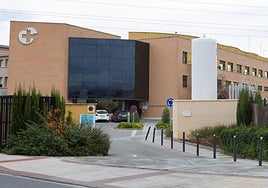 Herida una mujer de 23 años en un accidente entre un turismo y un patinete en Lardero