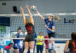 Fernanda Gritzbach en acción en el primer encuentro del Haro esta temporada.