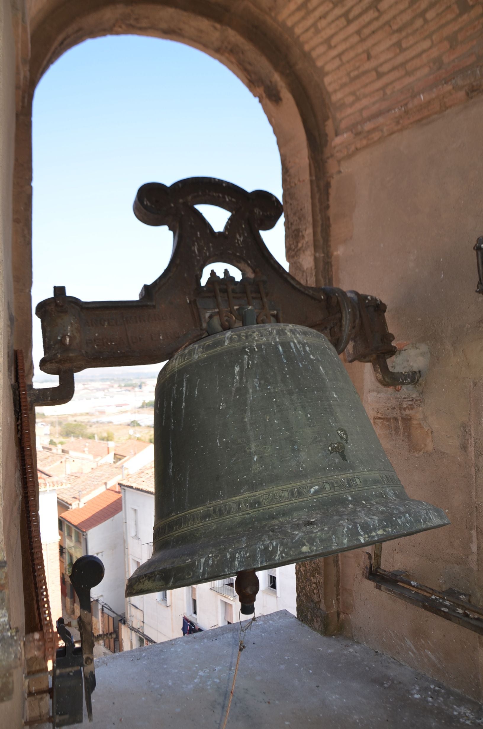 La visita a la torre de San Andrés y sus campanas, en imágenes