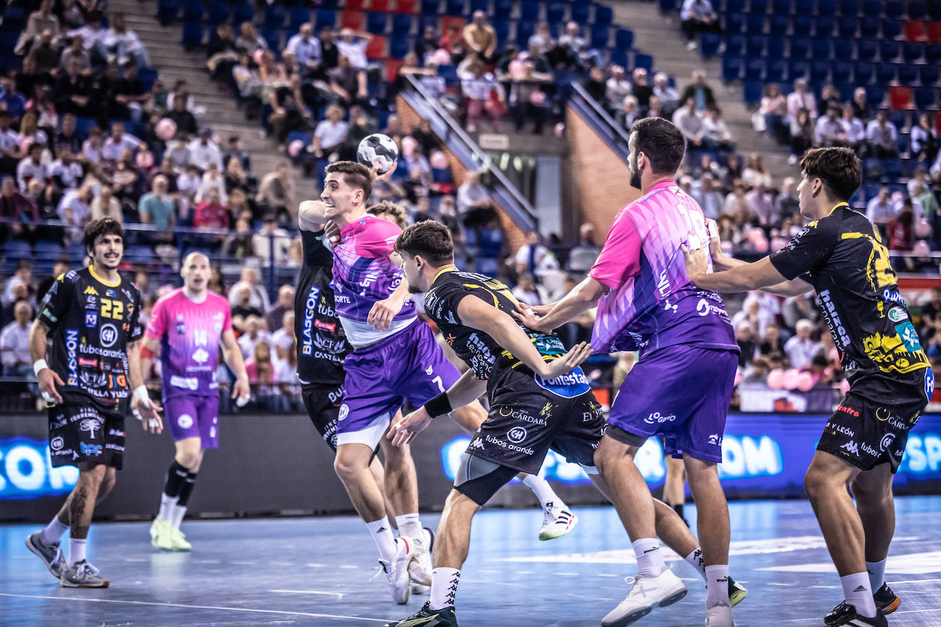 Las imágenes del encuentro Dicorpebal-Villa de Aranda