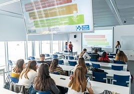 El estudiantado del Grado en Enfermería se aproxima a la práctica comunitaria mediante un programa