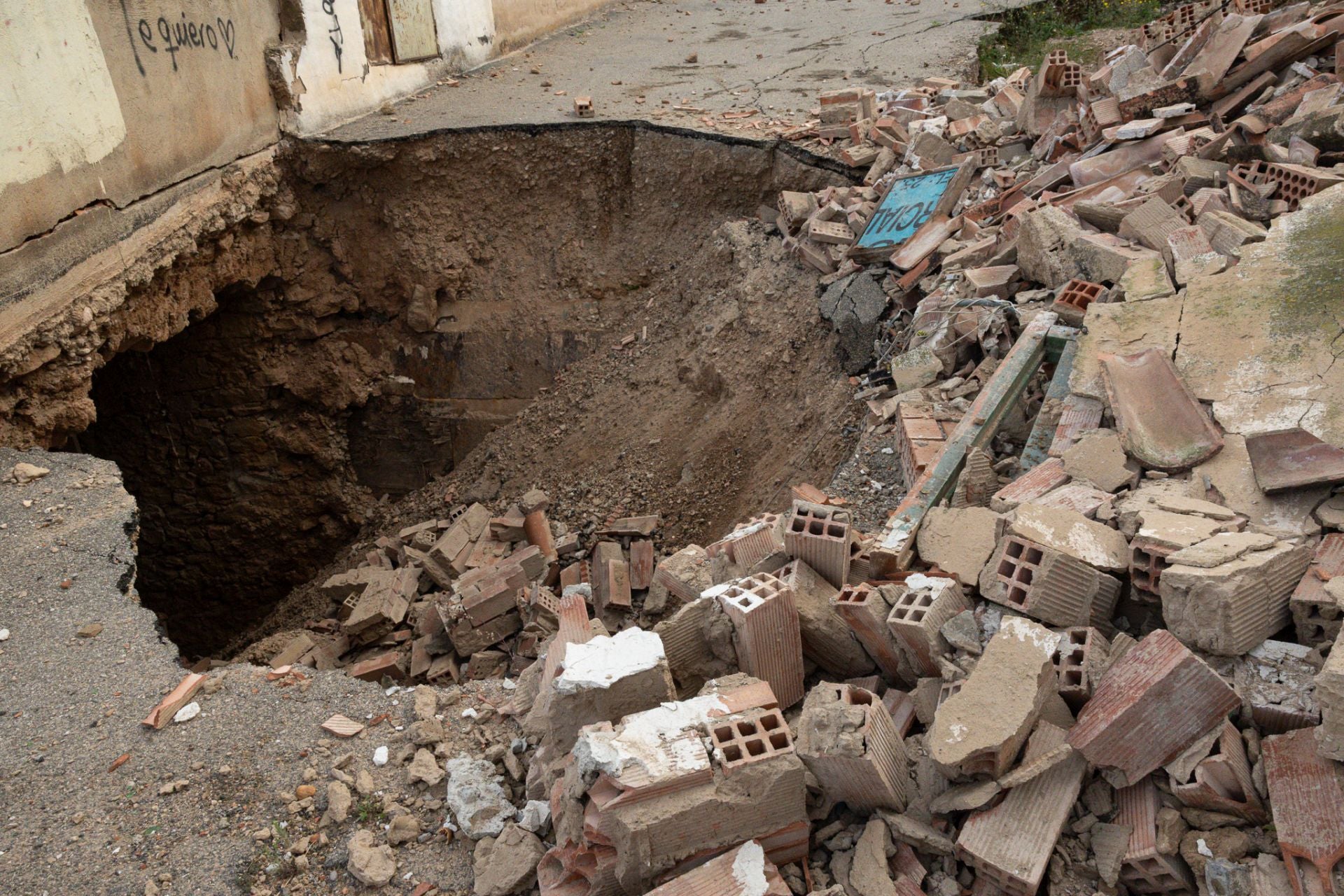 Los derrumbes del barrio de Bodegas de Villamediana
