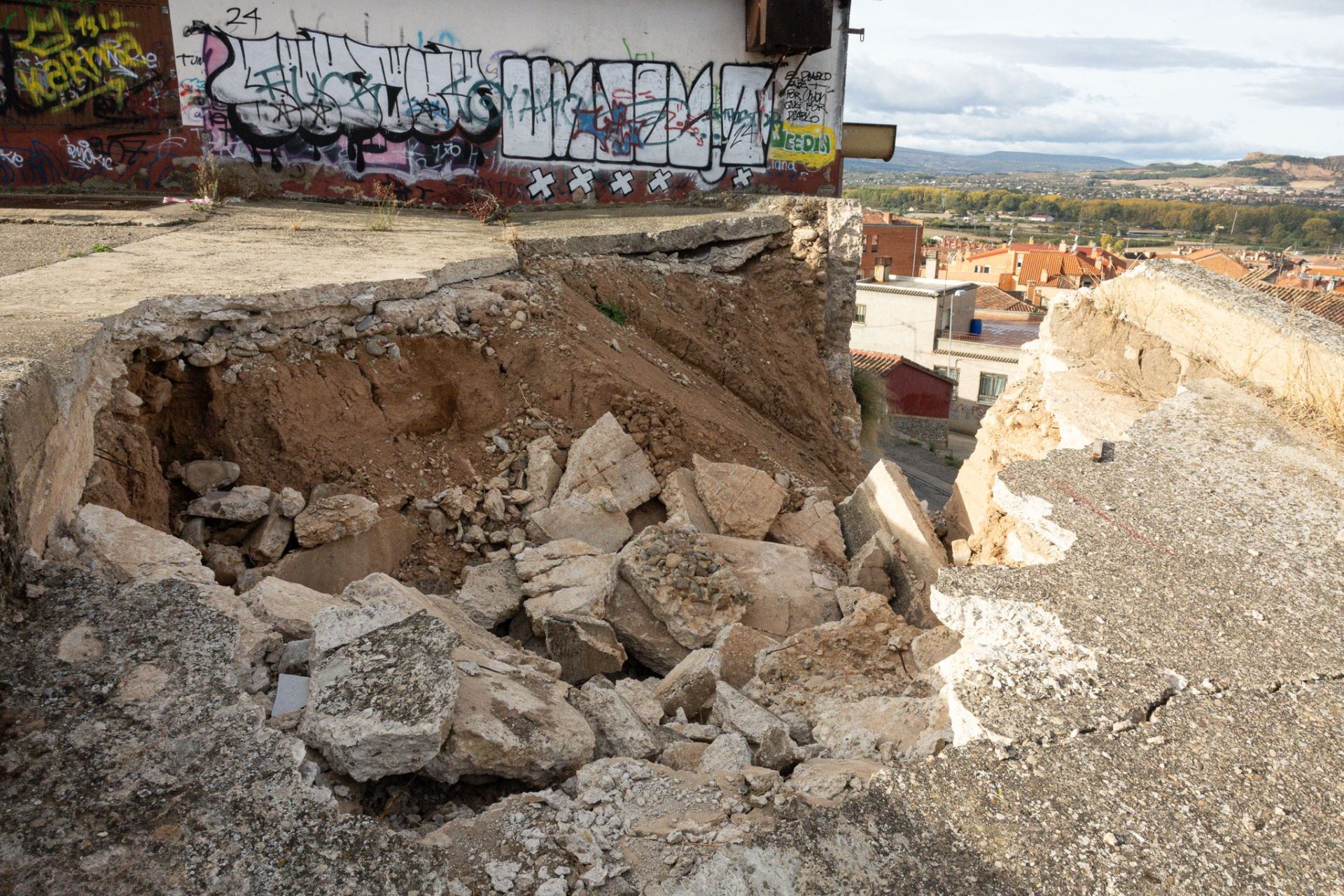 Los derrumbes del barrio de Bodegas de Villamediana