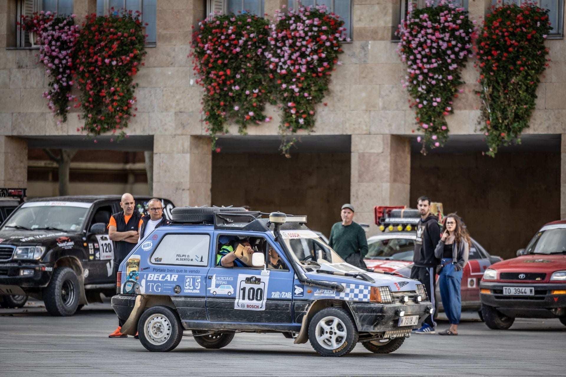 La XI Spain Classic Raid hace parada en Logroño