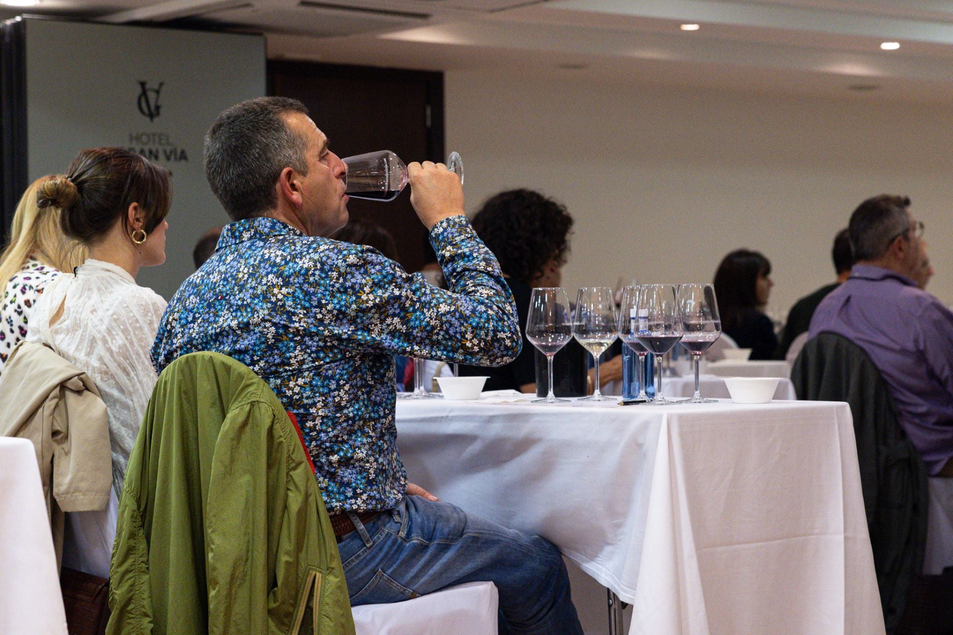 Las imágenes de la cata de Viticultores de Lapuebla