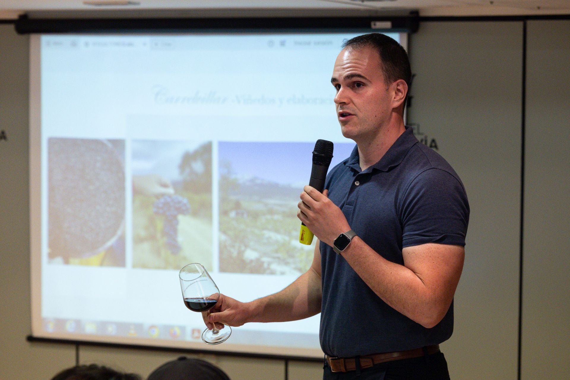Las imágenes de la cata de Viticultores de Lapuebla