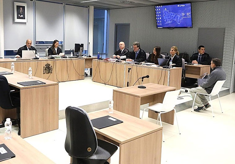 El acusado, en la sala de vistas.