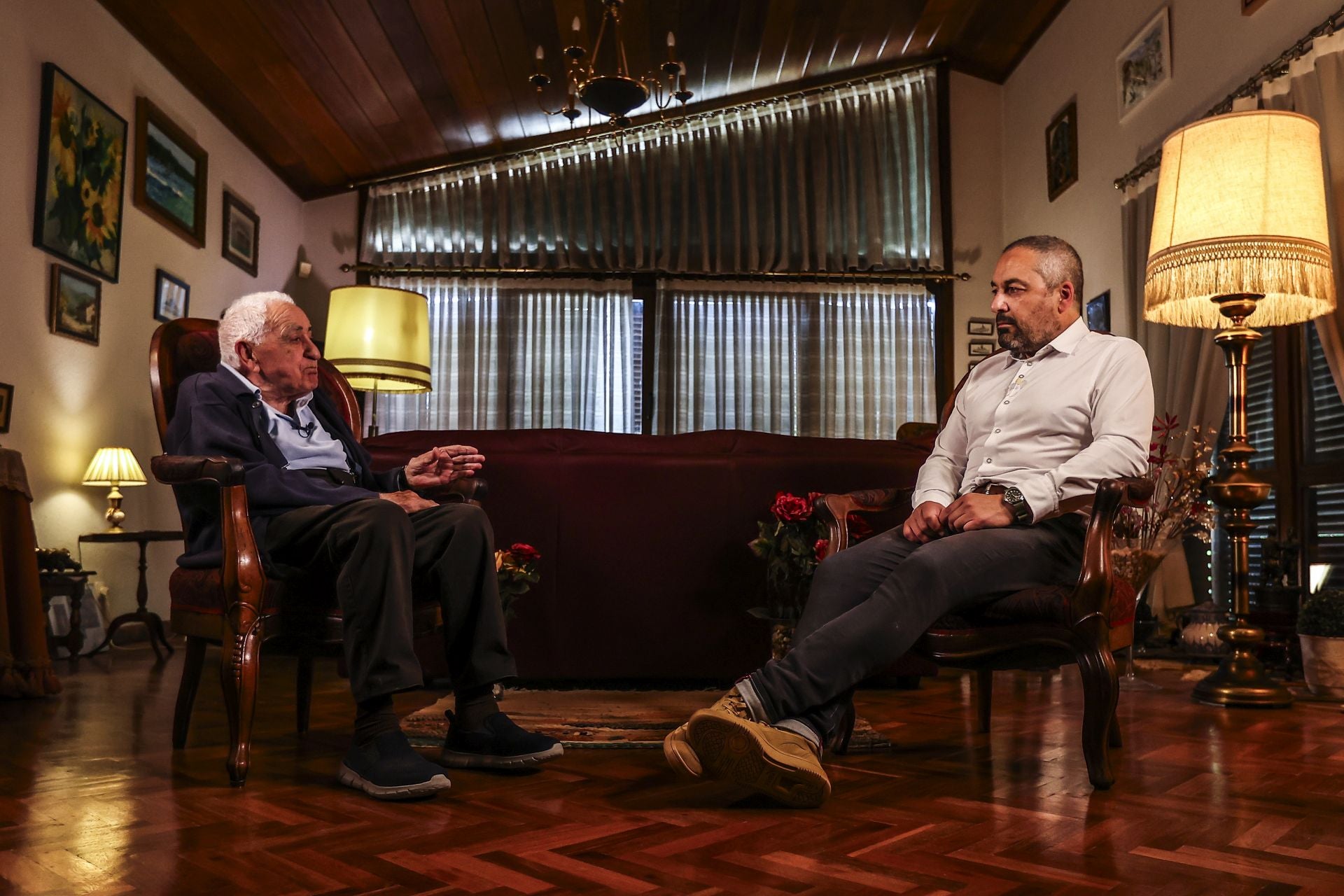 Rodaje en casa de Manuel Ruiz Hernández, con su hijo Manu Ruiz Pedreira.