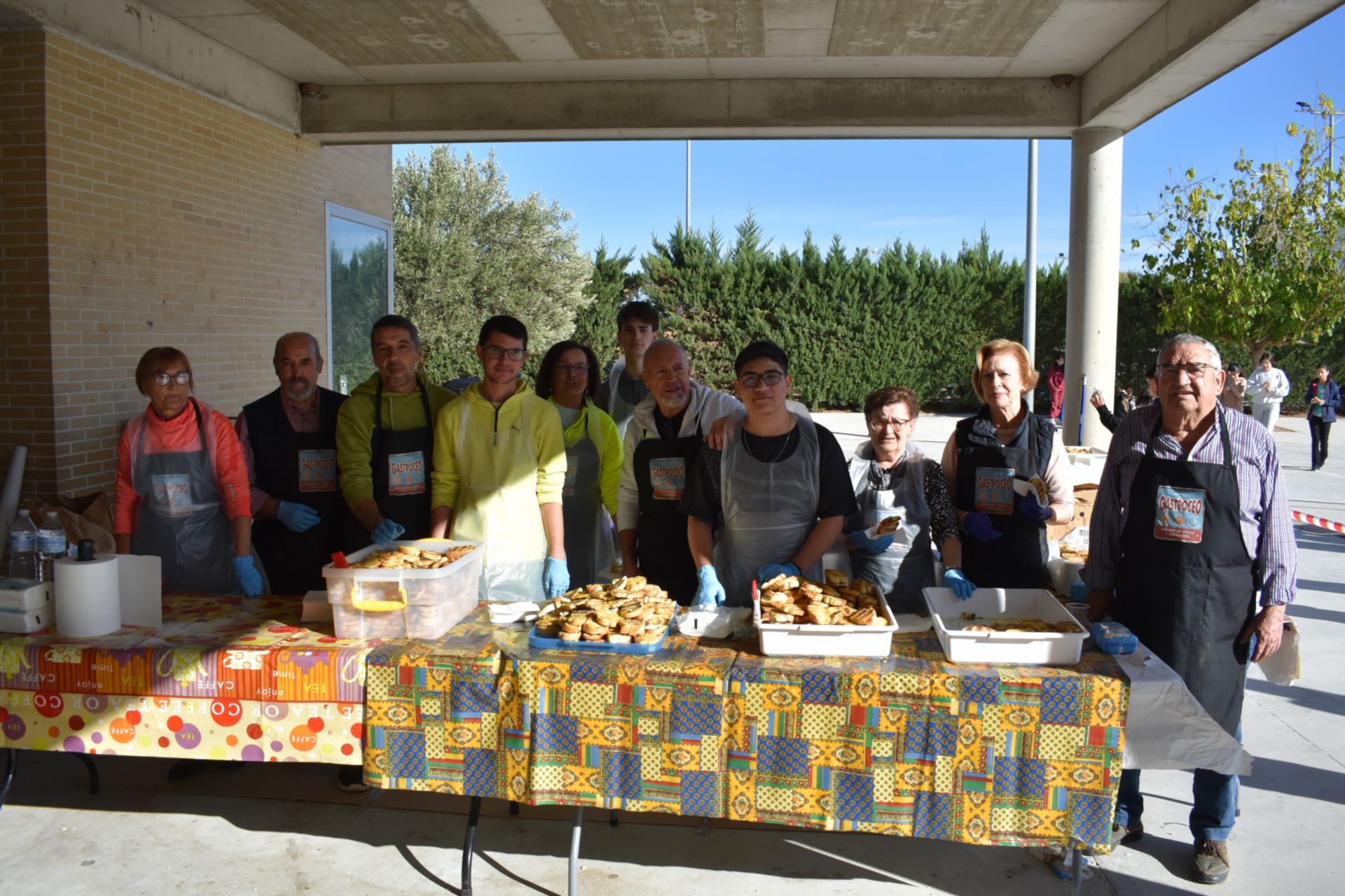 El CEO Villa de Autol reparte 3.000 &#039;pringadas&#039;