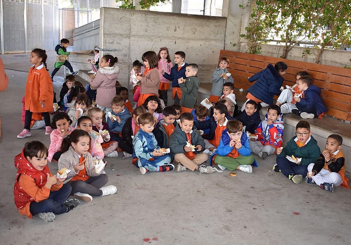 El CEO Villa de Autol reparte 3.000 &#039;pringadas&#039;