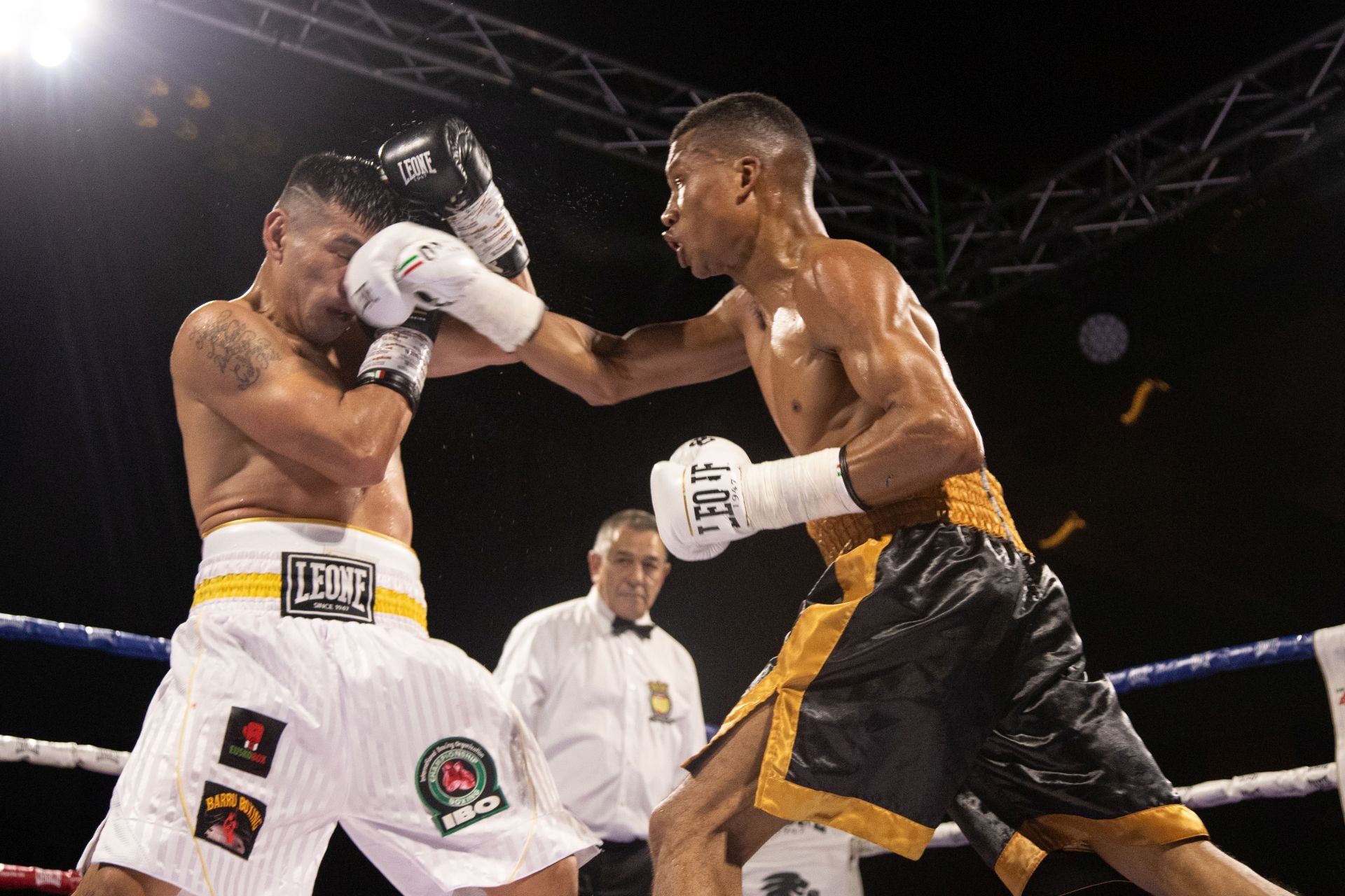 Las imágenes del combate de Gazi Kalidov