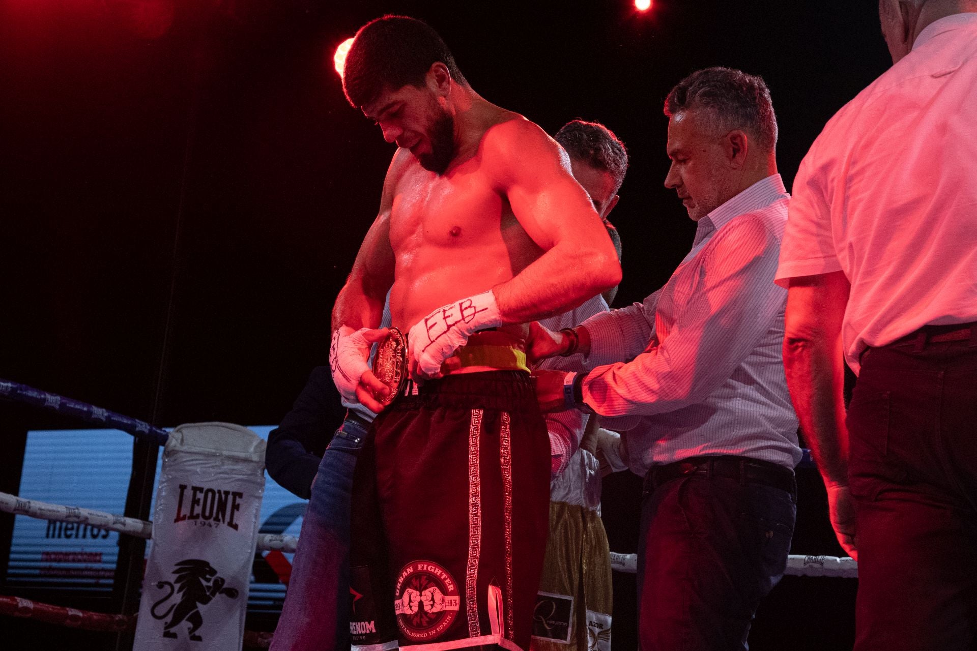 Las imágenes del combate de Gazi Kalidov