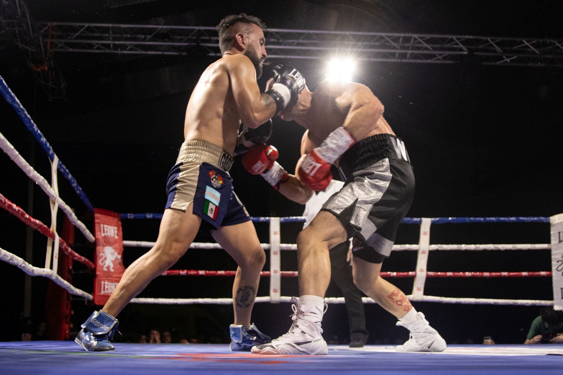 Las imágenes del combate de Gazi Kalidov