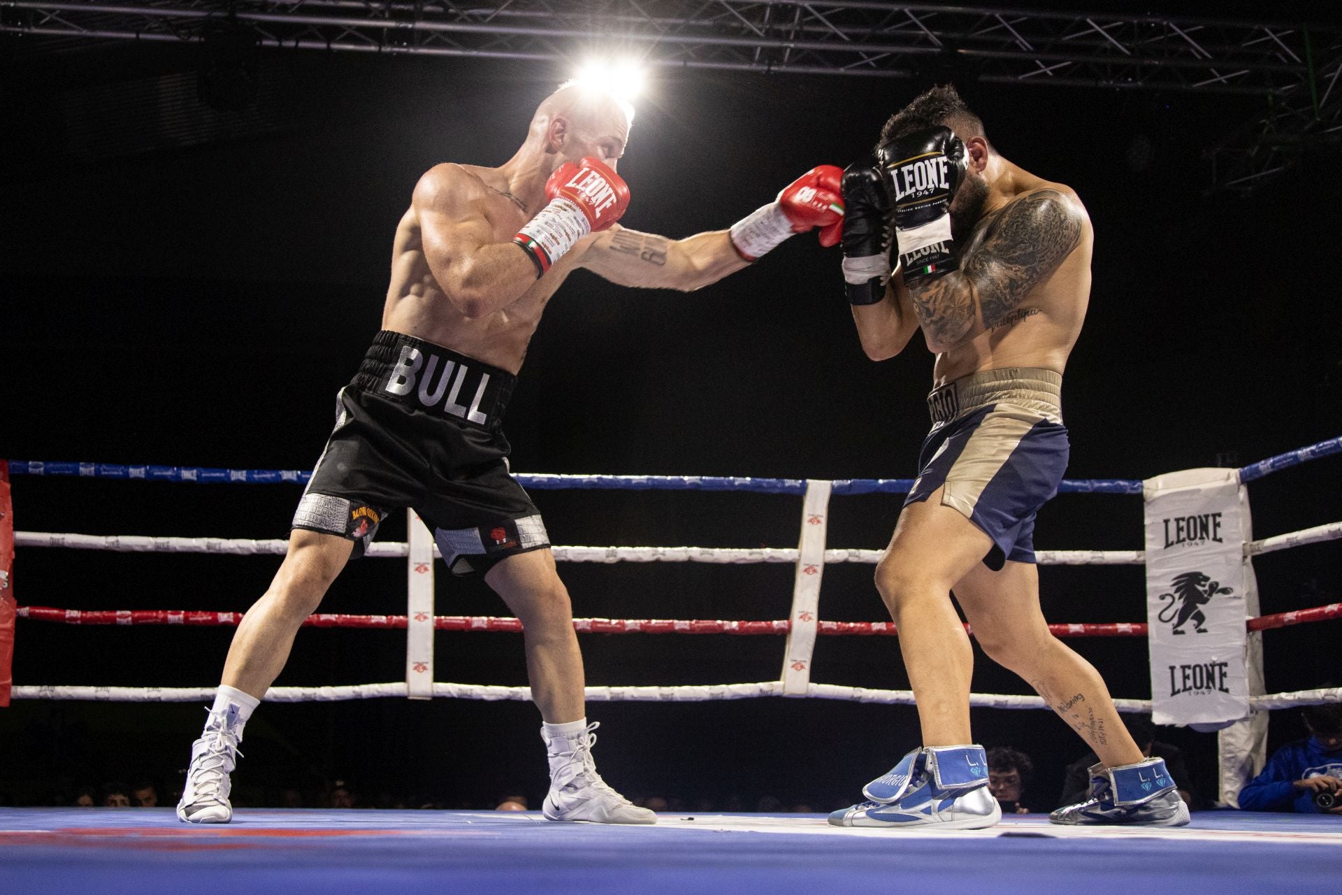 Las imágenes del combate de Gazi Kalidov