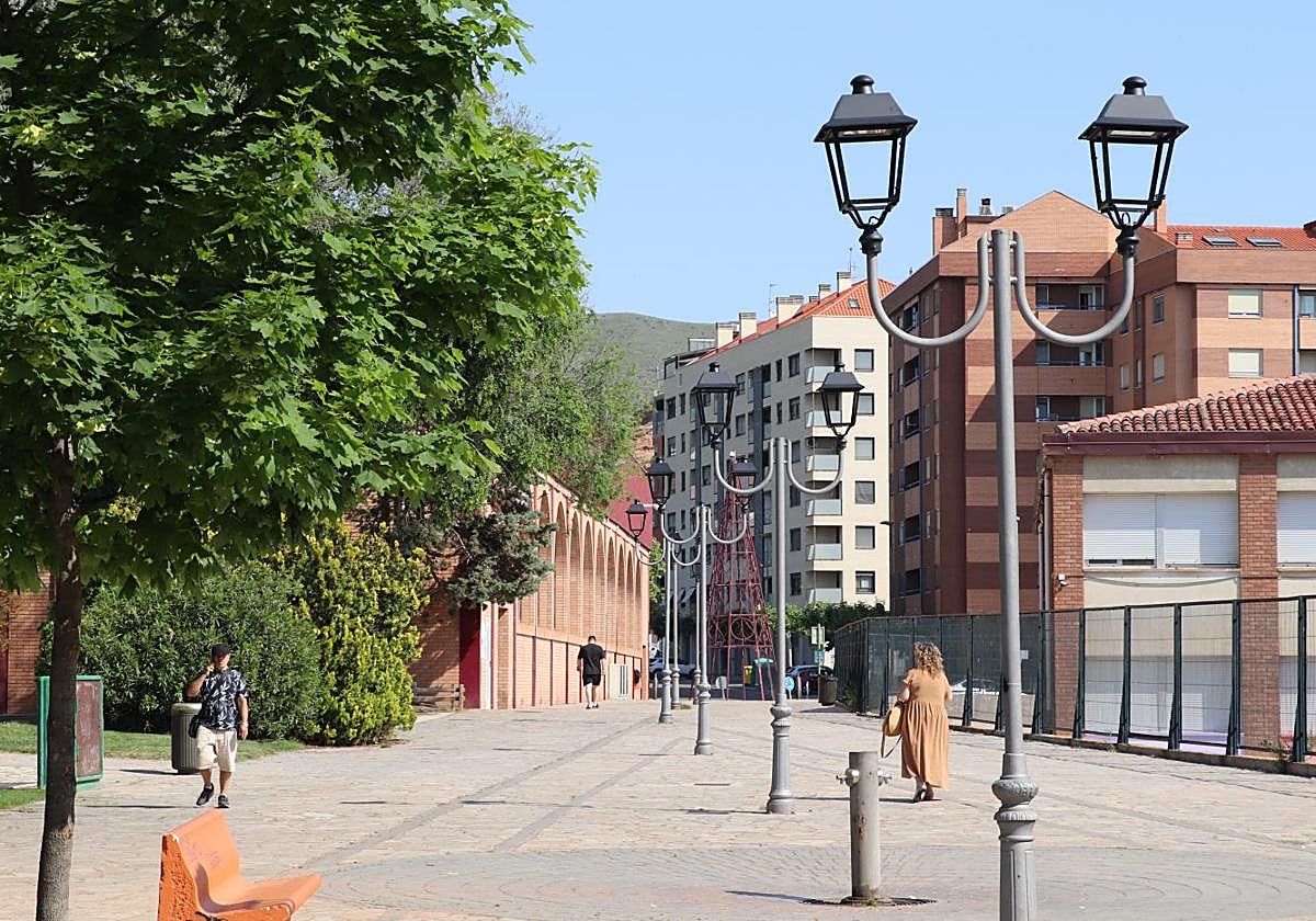 La renovación de las luminarias del parque del Cidacos es una de las causas del ahorro en el suministro eléctrico para la ciudad del calzado.