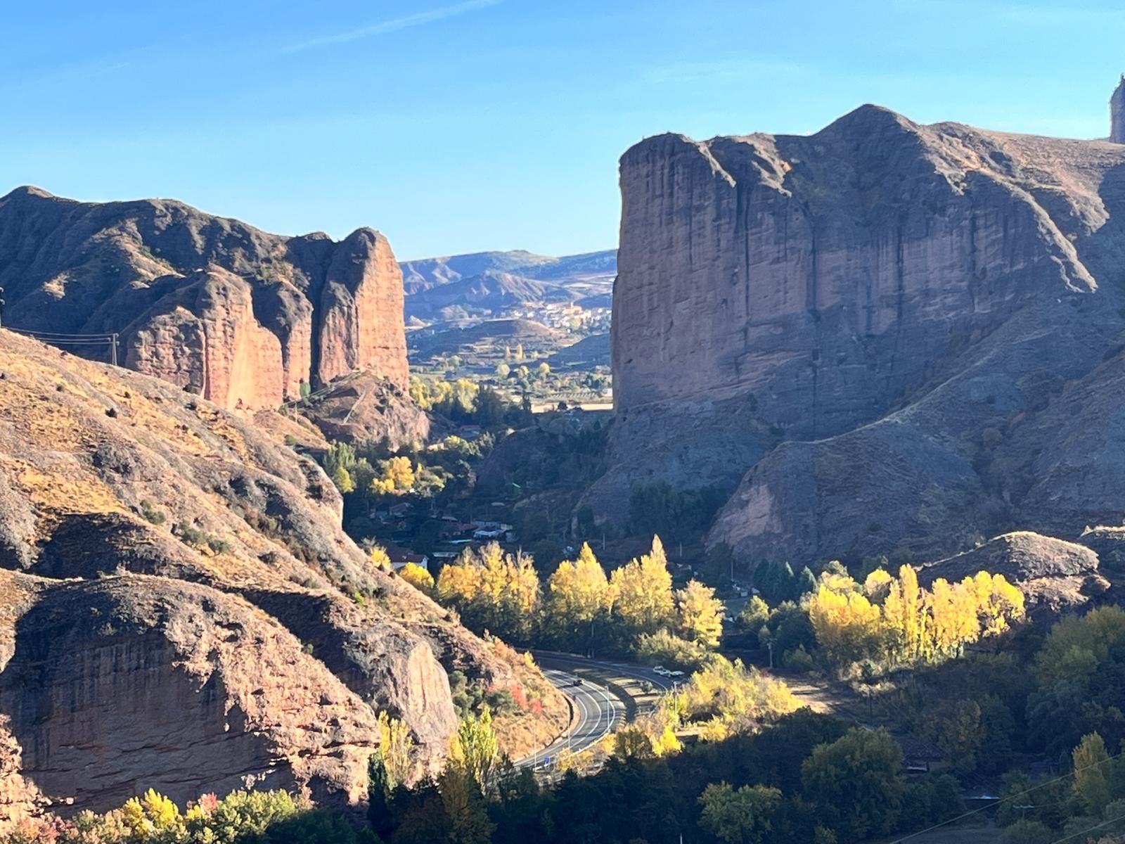 El otoño transforma los paisajes riojanos