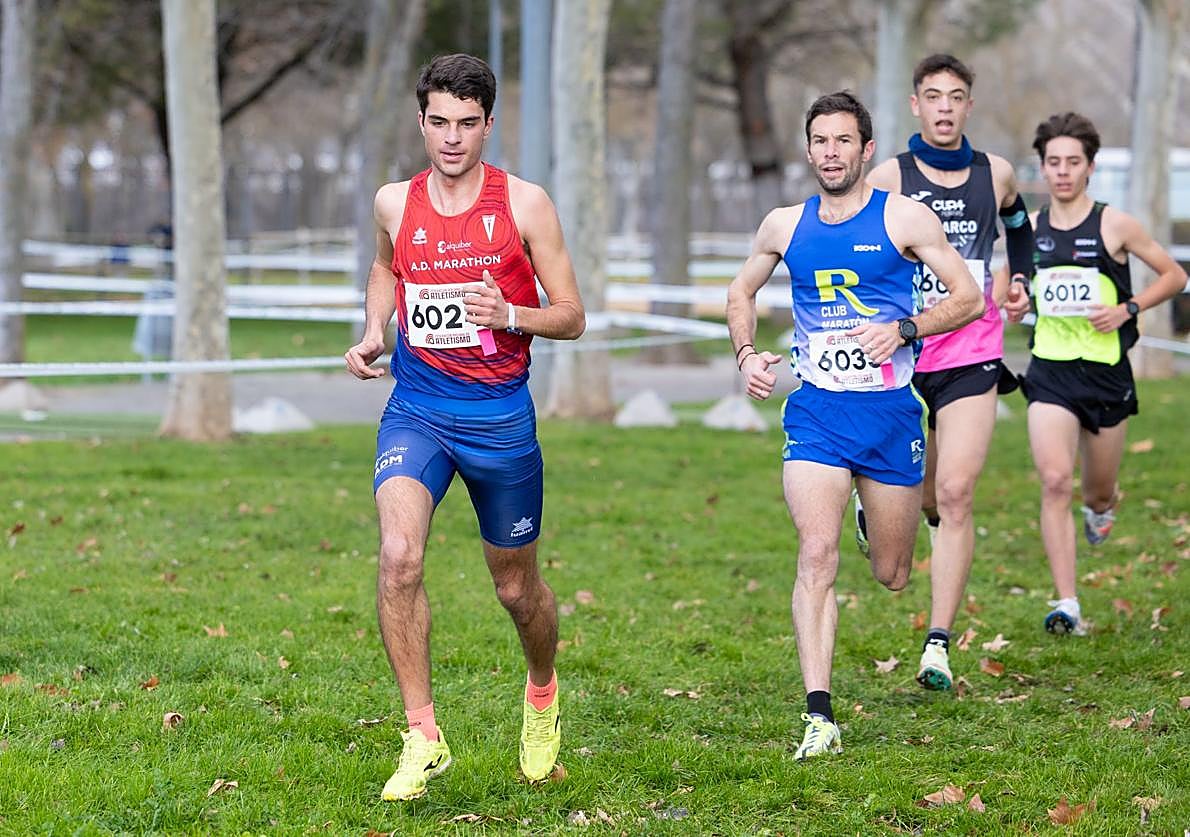 Juan Loma de la Vega, a la izquierda.