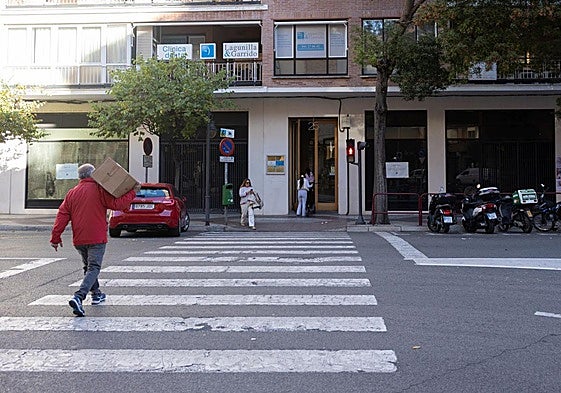 Mango Teen trabaja en su próxima apertura en San Antón en parte de lo que fue Massimo Dutti.