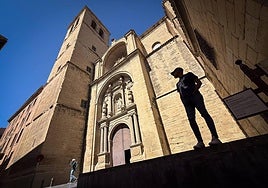 Nueva estafa relacionada con la Iglesia: se hacen pasar por párrocos para obtener información personal