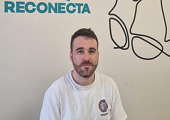 Adrián Martín, en la sede de Proyecto Hombre.