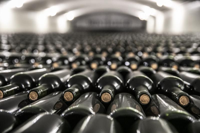 Impresiontante botellero de Bodegas Montecillo