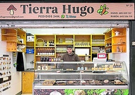 Hugo Rodríguez abrió las puertas de Tierra Hugo en el año 2022 en el Mercado del Corregidor.