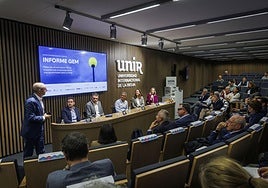 De izquierda a derecha, Pisonero, De Pablo, Lacosta, Medina, Betés y Díez.