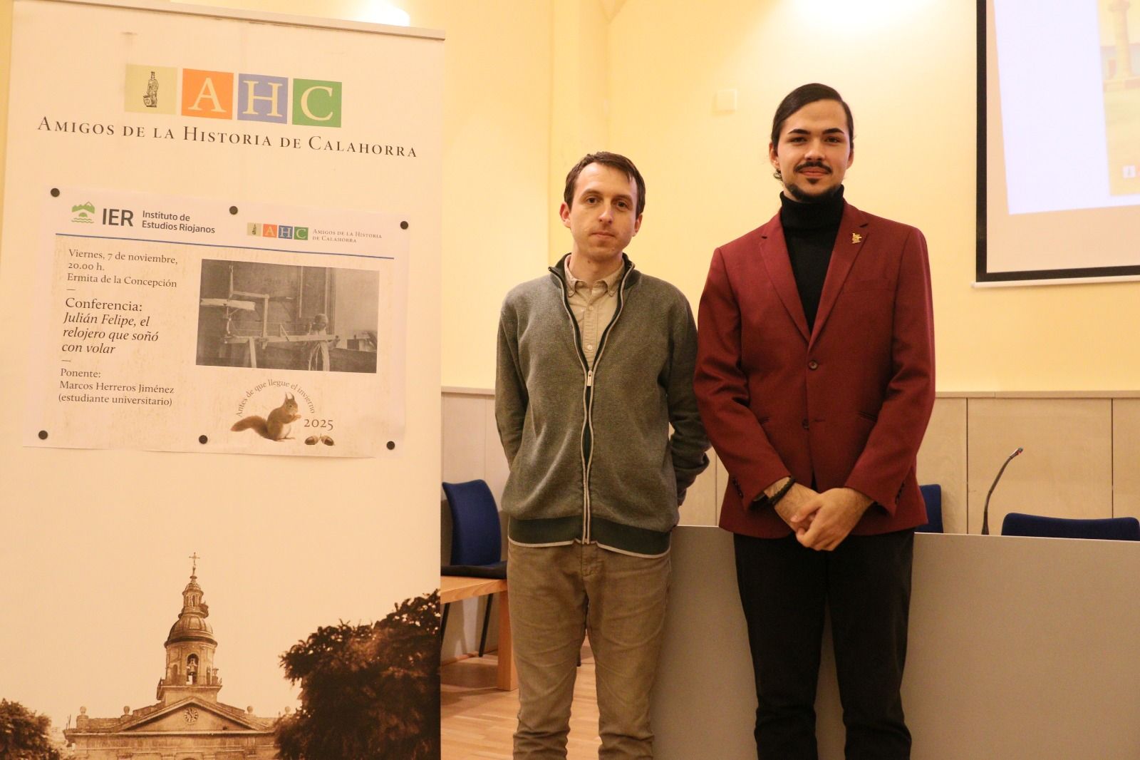 Charla organizada por Amigos de la Historia.