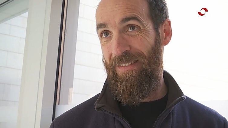 Víctor Manuel e Isaías Lafuente llegan a la Universidad de La Rioja este viernes para hablar de la Transición en España